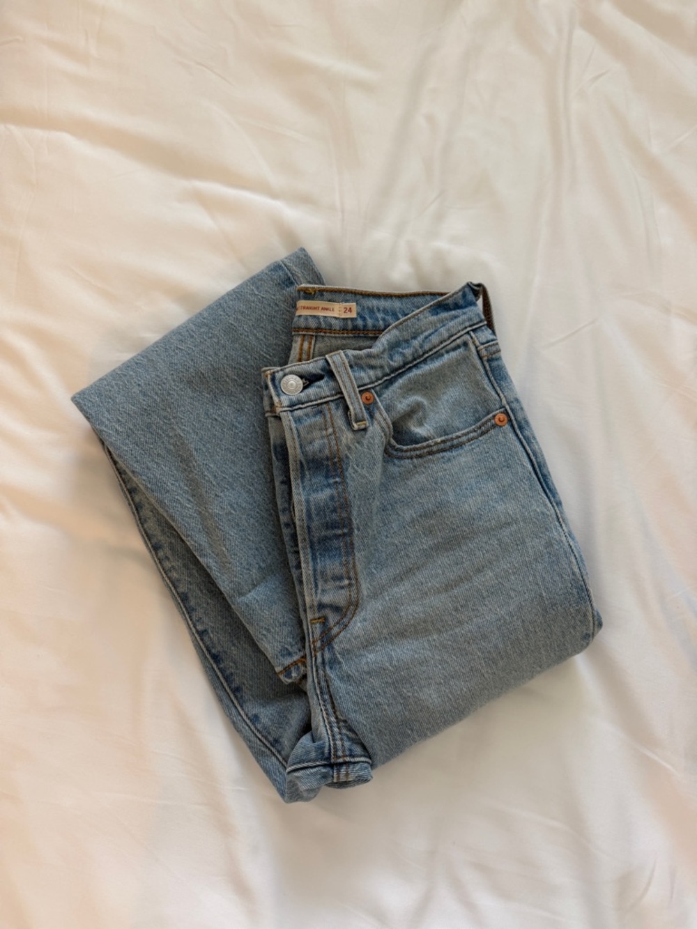 Light ribcage straight ankle Jeans